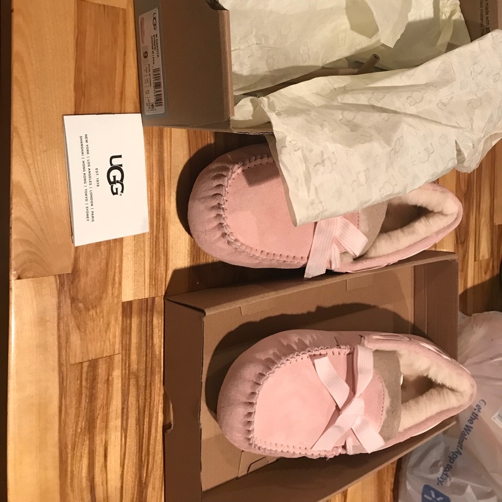 Ugg Dakota Slippers